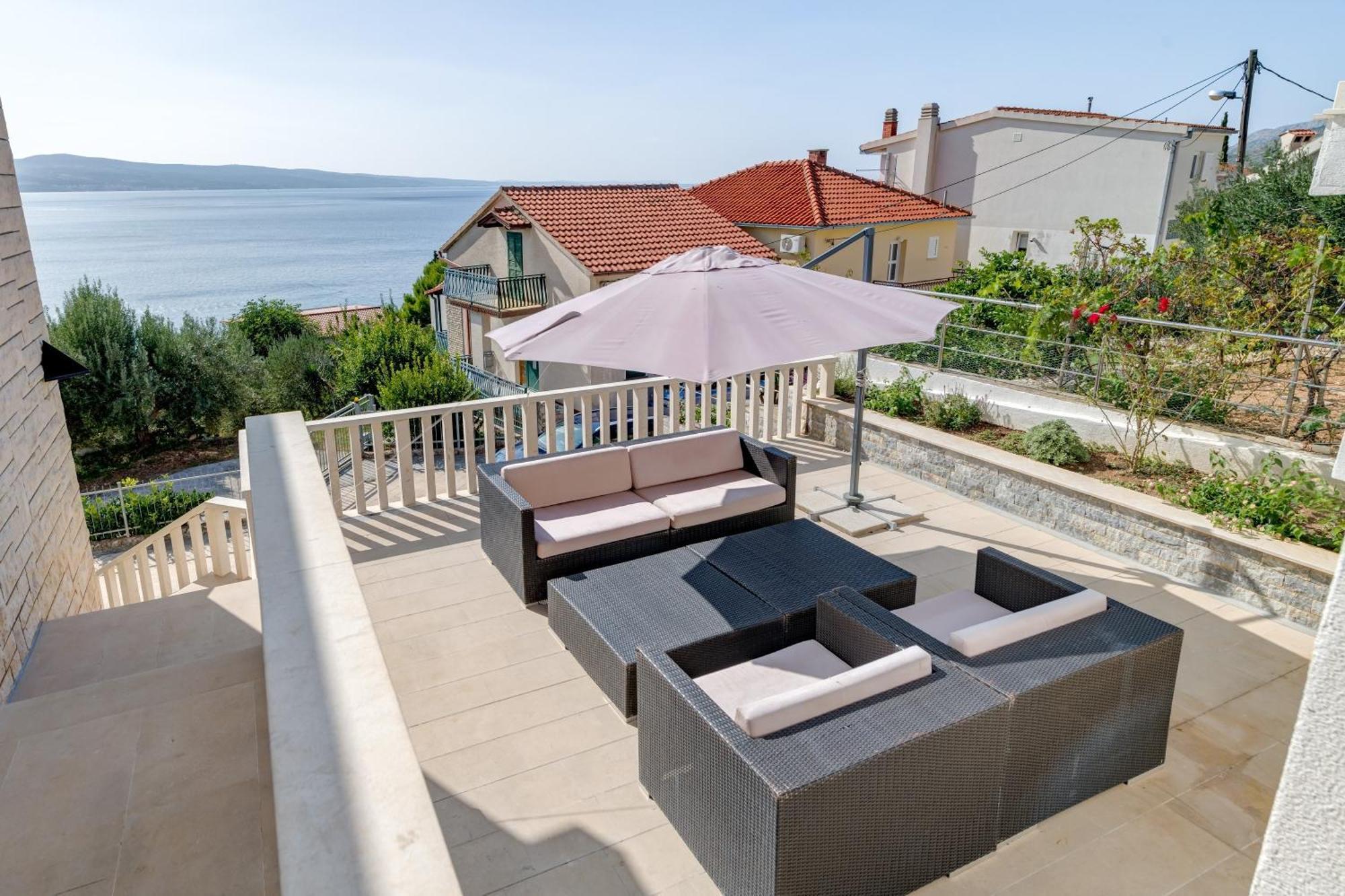 Apartments With Pool Vrdoljak Omiš Rom bilde
