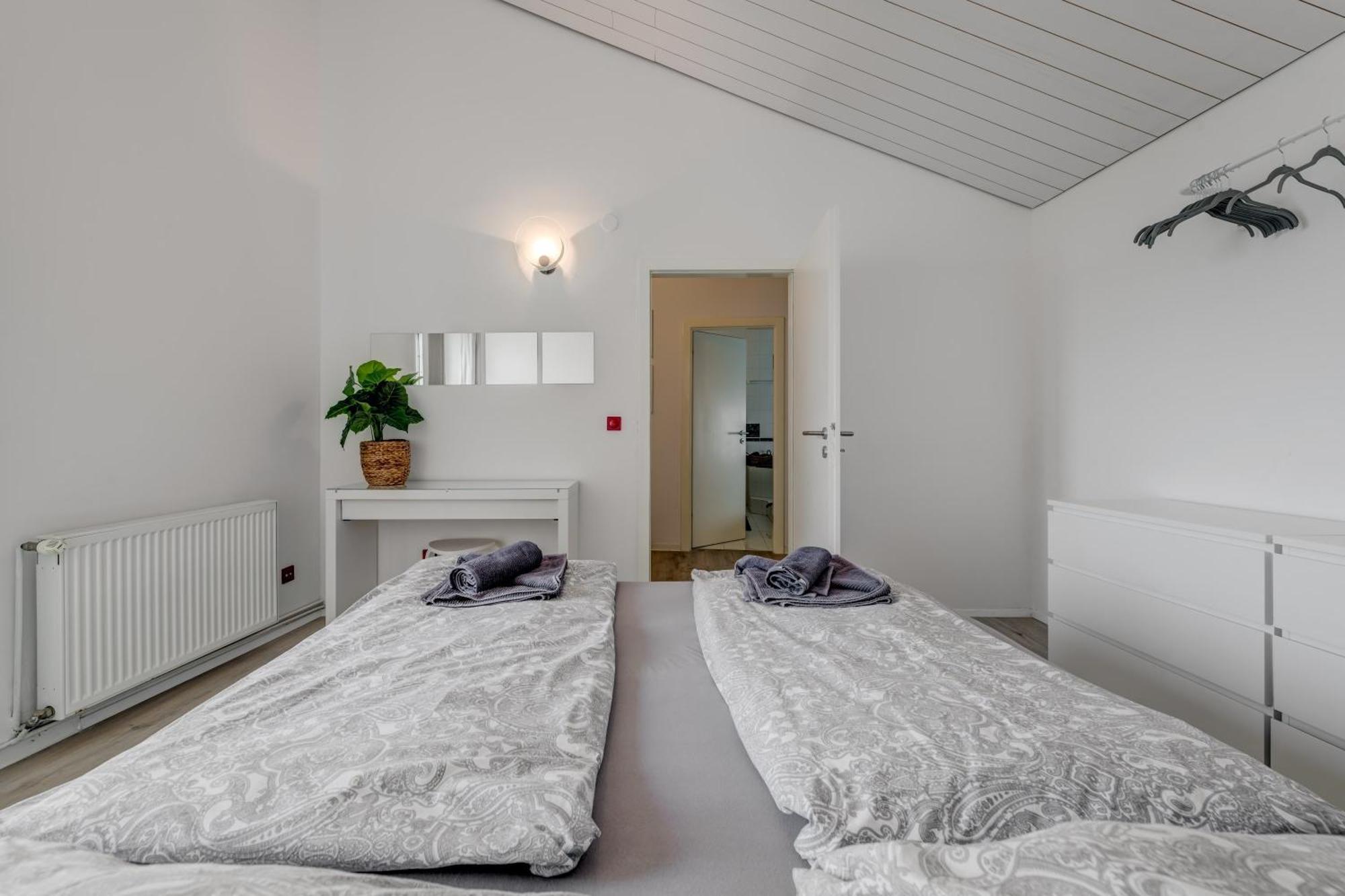 Apartments With Pool Vrdoljak Omiš Rom bilde
